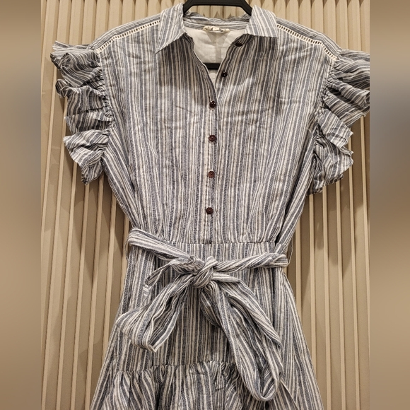 Zaikamoya Ruffle Dress - Picture 3 of 4